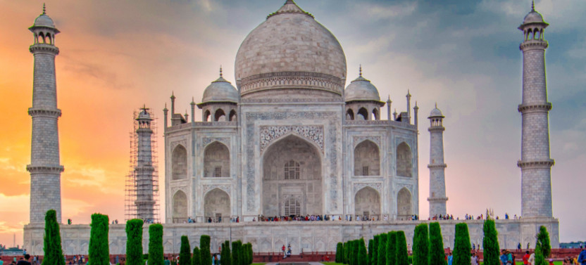 Private Taj Mahal Tour with Elephant Rescue Center from Delhi