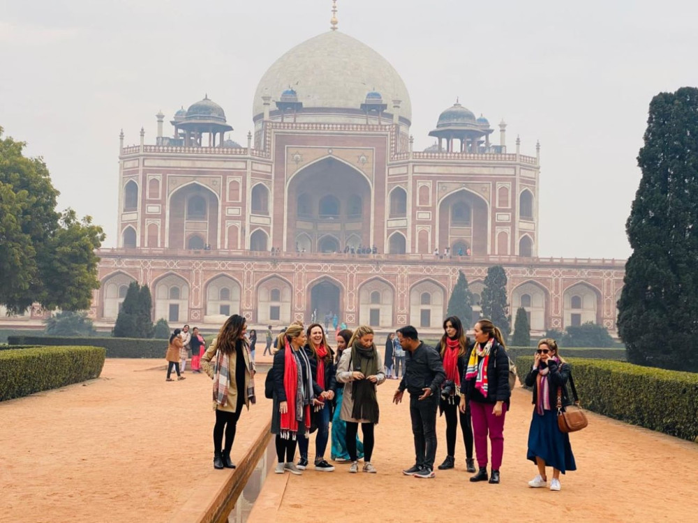 Raj Tour & Travel
