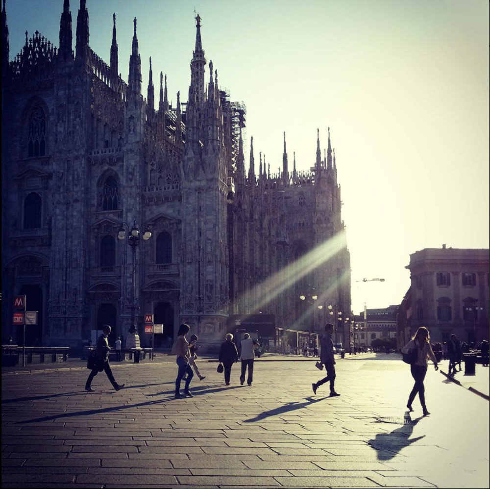 Milan Small-Group Tour with Fast-Track Duomo Entry & Rooftop Access