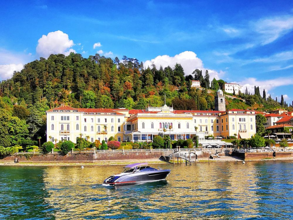 Bellagio, Varenna, and Bellano Gorge: Small Group Tour from Milan