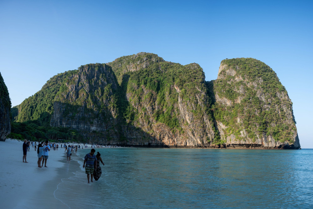 Phi Phi Sunrise Tour from Phuket: Premium Small Group Speedboat Experience