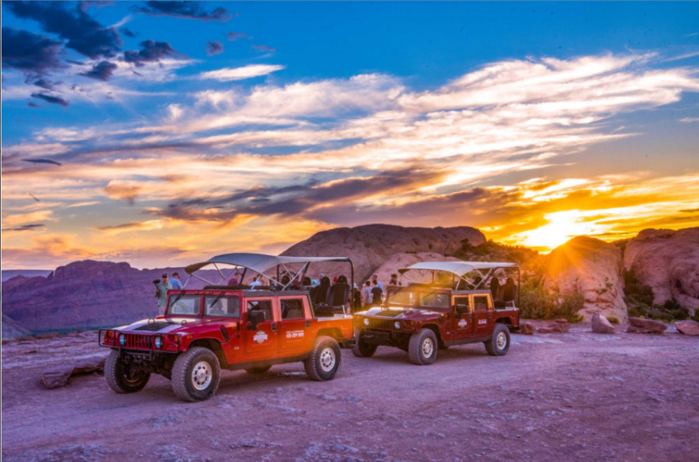 Private Hummer Sunset Safari