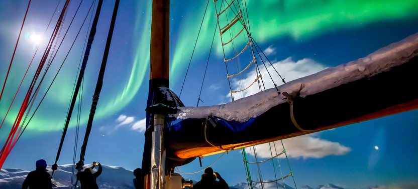 Northern Lights Hot Tub Cruise