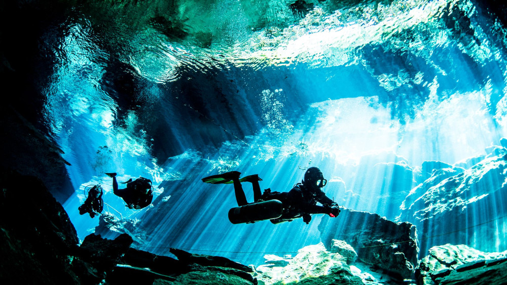 Cenote Diving in Tulum: A Thrilling Adventure for Certificates