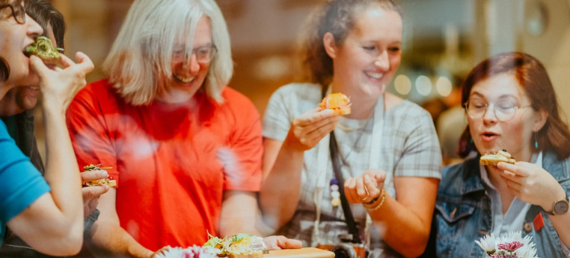 Small Group: Award-Winning 4-Hr Old Town Prague Food Tour, 4 Drinks incl.