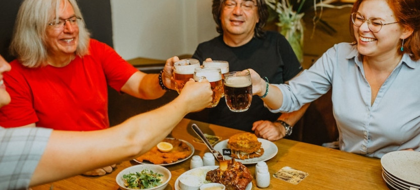 Small Group: Award-Winning 4-Hr Old Town Prague Food Tour, 4 Drinks incl.