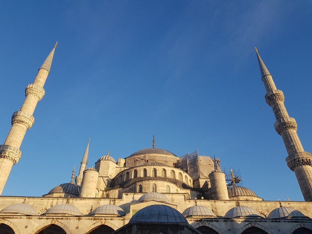 Custom: 3 Days in Turkey - HL724898