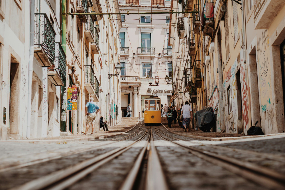 Living Tours - Lisbon