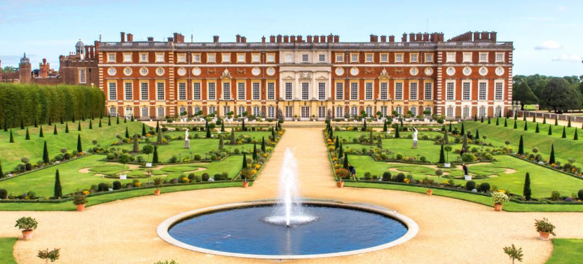 Hampton Court Palace Half-Day Trip from London Including Entry Tickets