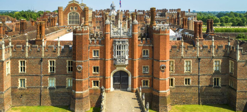 Hampton Court Palace Half-Day Trip from London Including Entry Tickets