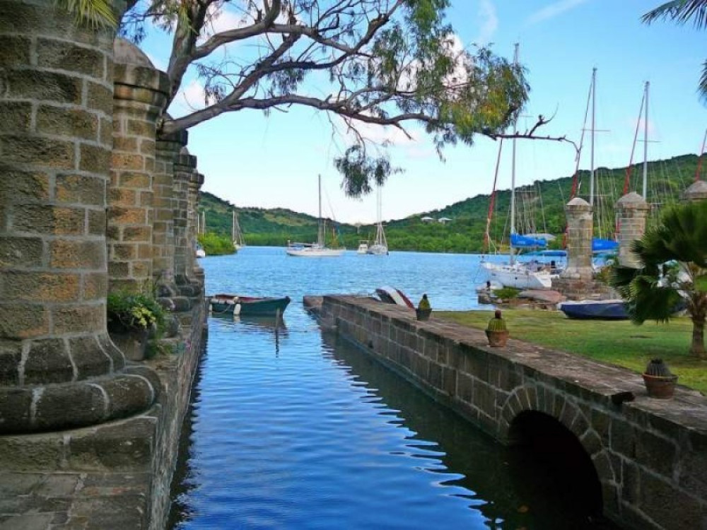 Voyages Antigua Tours & Services