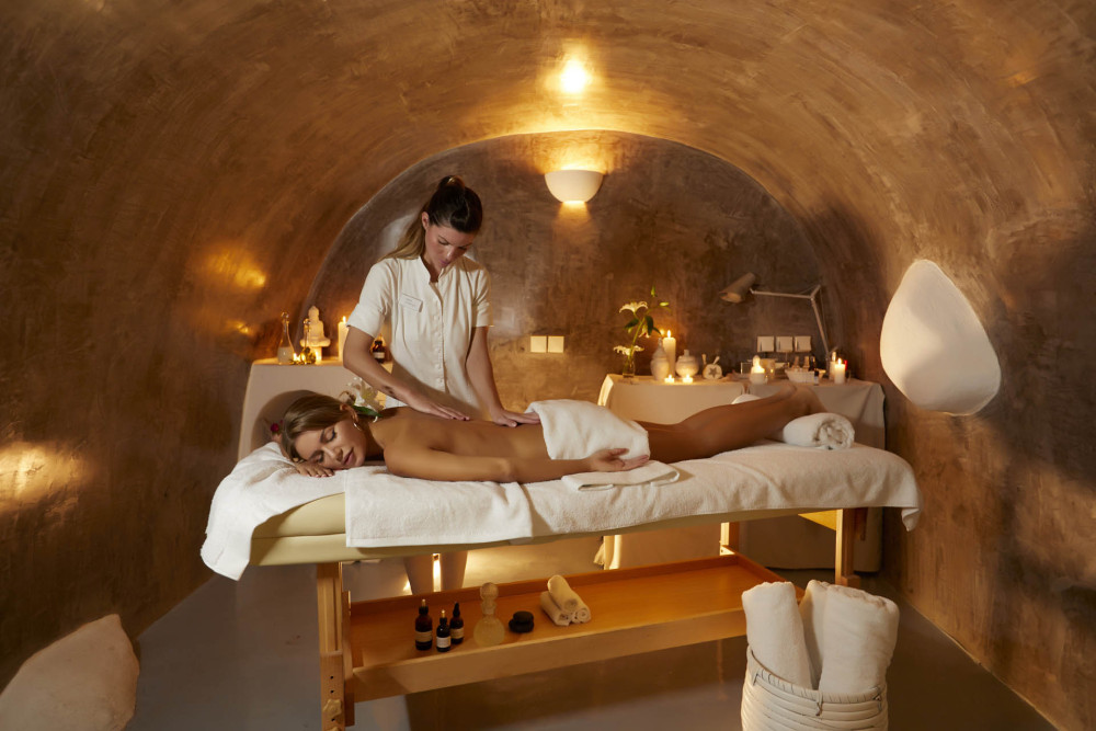 Private 3-Hour Aromatherapy Face & Body Ritual in Imerovigli