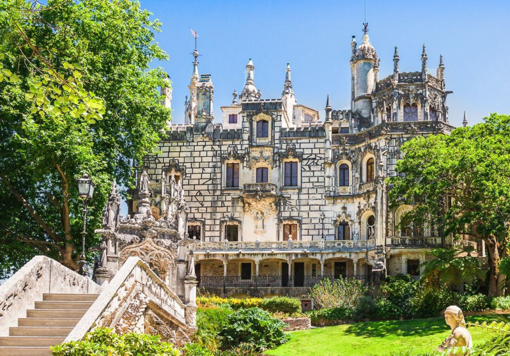 Living Tours - Lisbon