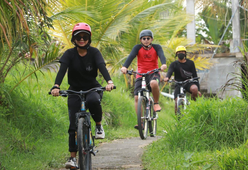 Private Ubud Cycling Tour Through Rice Fields and Villages