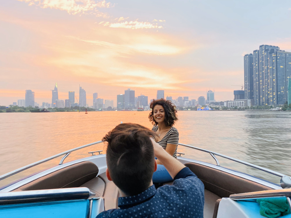 Small Group: Romantic Sunset Free Cocktail by Luxury Speedboat