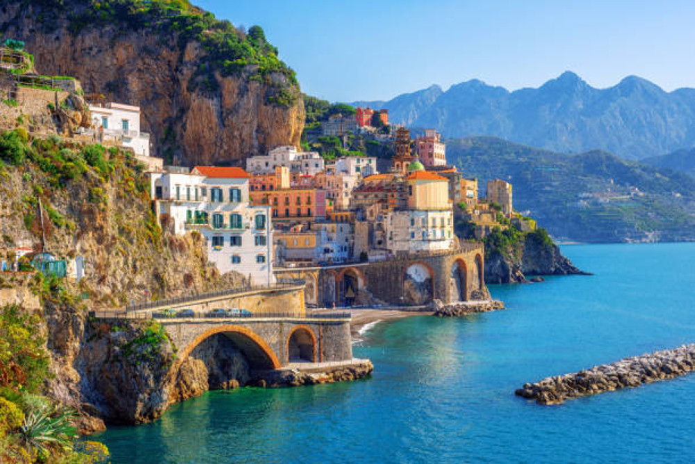One-Way Transfer from Lecce to Sorrento with a Stop in Matera