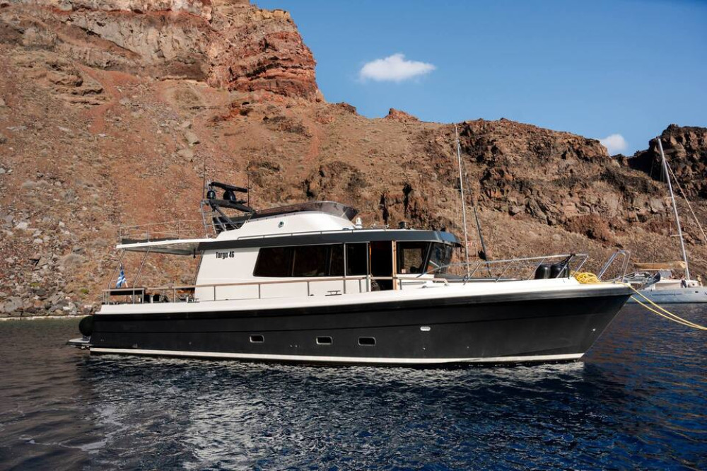 Private Daytime Targa Motor Yacht Cruise with BBQ, Open Bar & Transfers