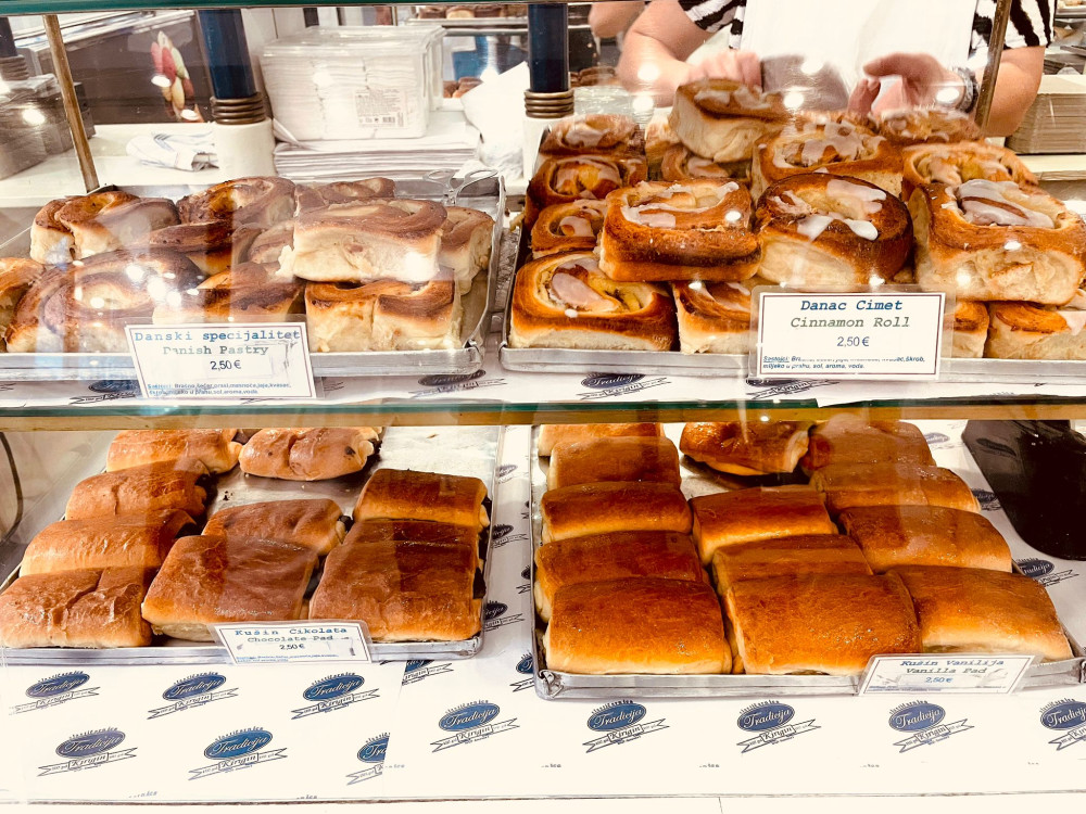 Split Food Tour: Eat, Learn and Have Fun with a Local