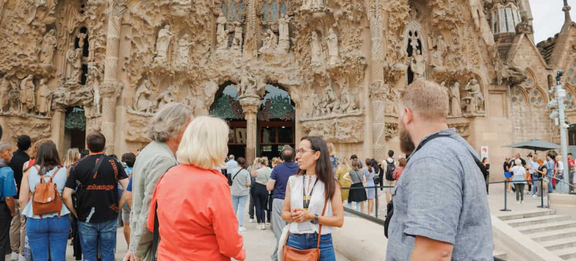 Express Early Morning Private Sagrada Familia Tour, Skip-the-Line Access