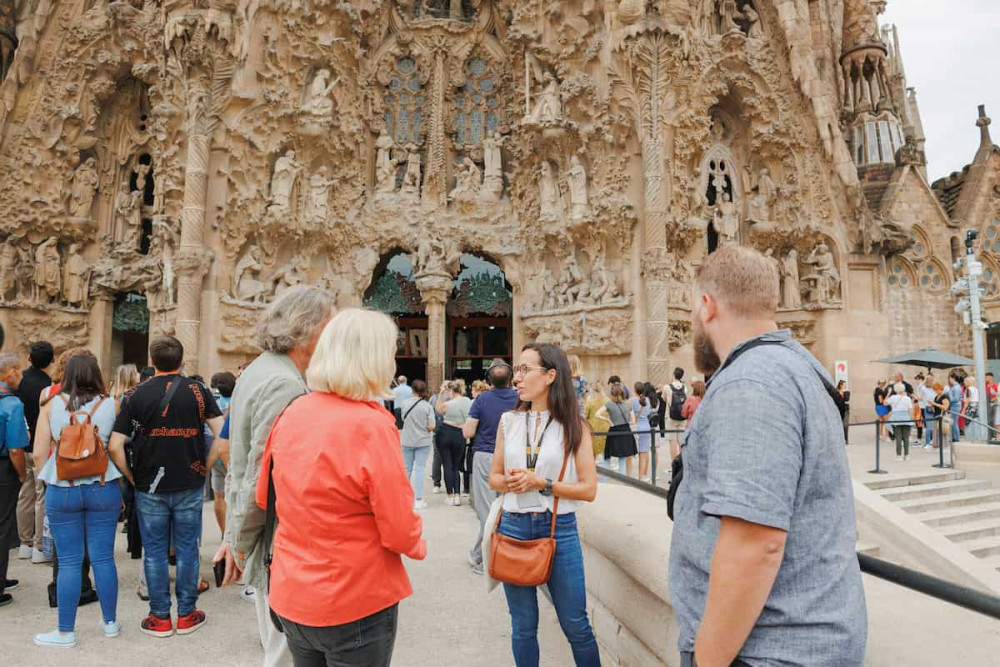 Express Early Morning Private Sagrada Familia Tour, Skip-the-Line Access