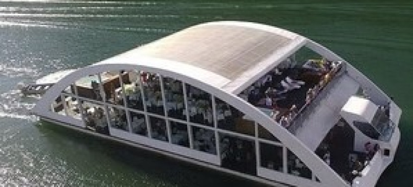 Guatapé Day Trip with Majestic Yacht and El Peñol Rock