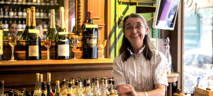 Expert-led Left Bank Food Tour: Baguettes, Bistros & Boulangeries - Private,country France