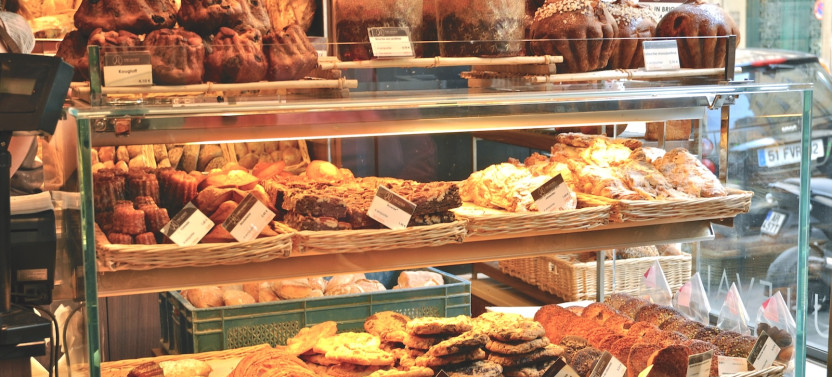 Expert-led Left Bank Food Tour: Baguettes, Bistros & Boulangeries - Private,country France