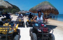 Roatan Henry tour6