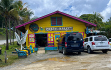 Roatan Henry tour10