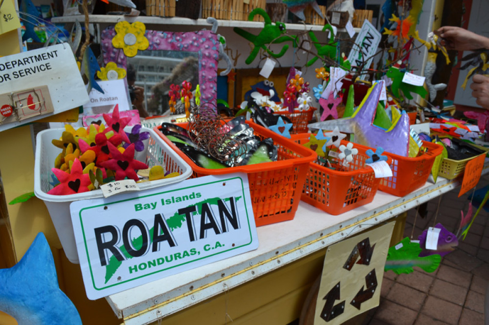 Roatan Henry tour