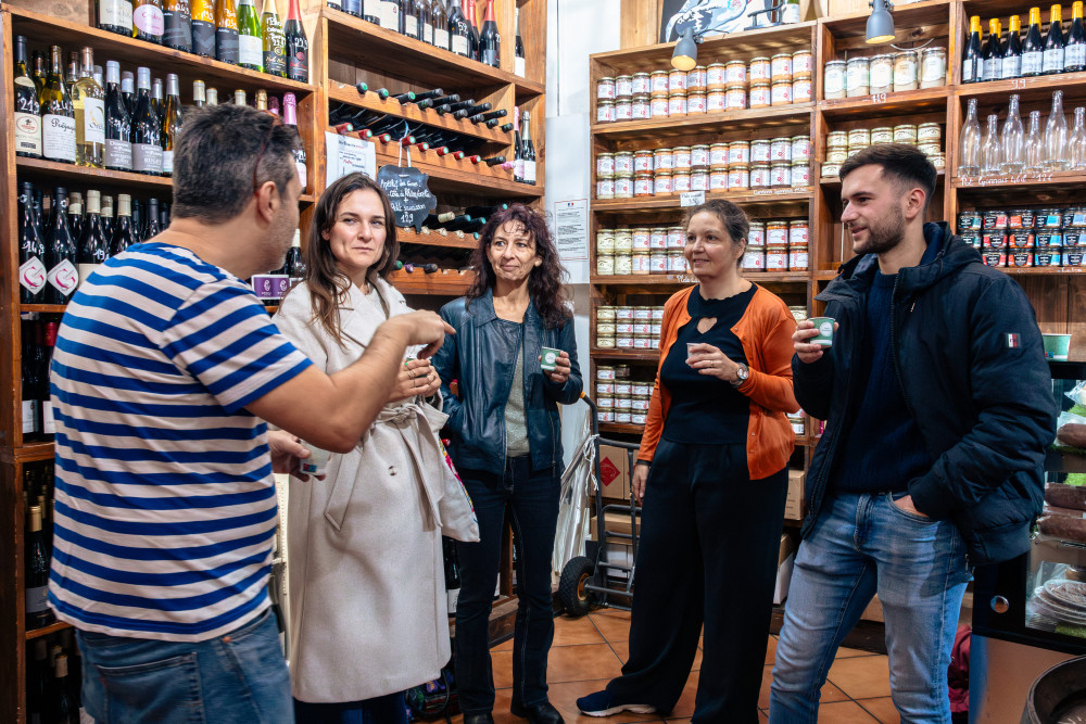 Lyon Traditional Food Tour - Eat, Learn and have fun with a Local