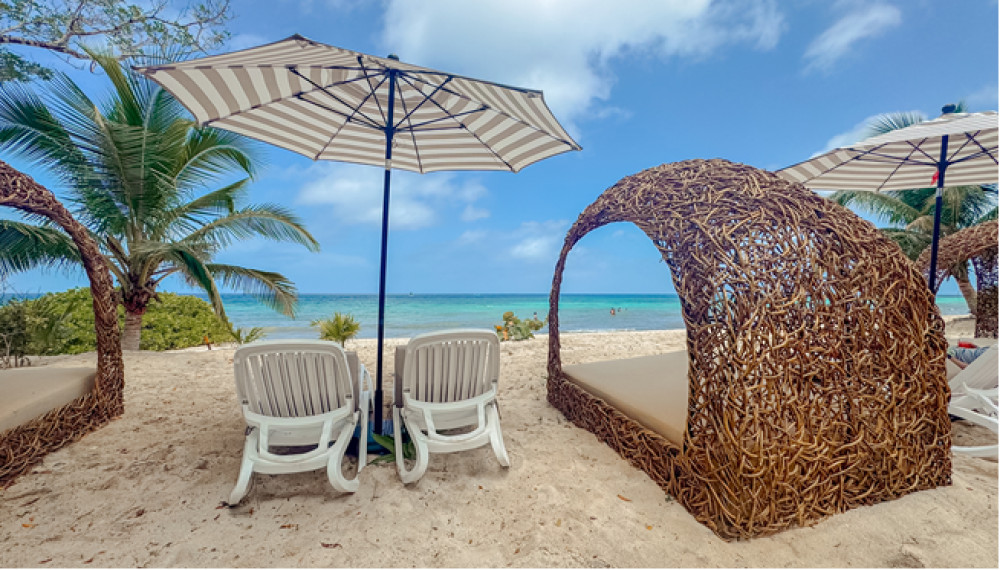 Isla Mia Beach Escape with Transfer