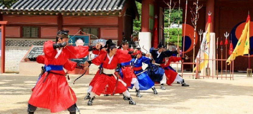 Hwaseong Fortress (UNESCO Heritage) + Korean Folk Village