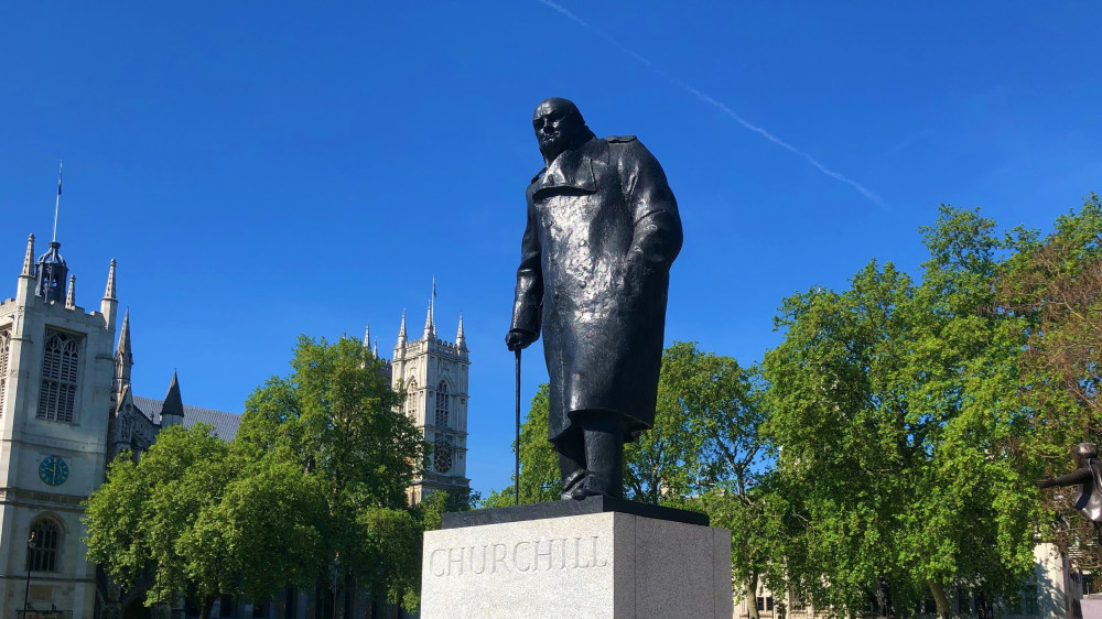Private London in WWII Walking Tour with Churchill War Rooms Visit