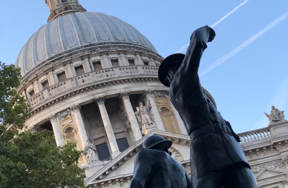 London Blitz Wartime Walking Tour with Visit to HMS Belfast
