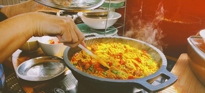 Spanish Cooking Class in London on a Houseboat