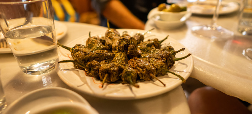 Barcelona Gothic Quarter VIP Tapas & Wine Tour, photo 2 of 19