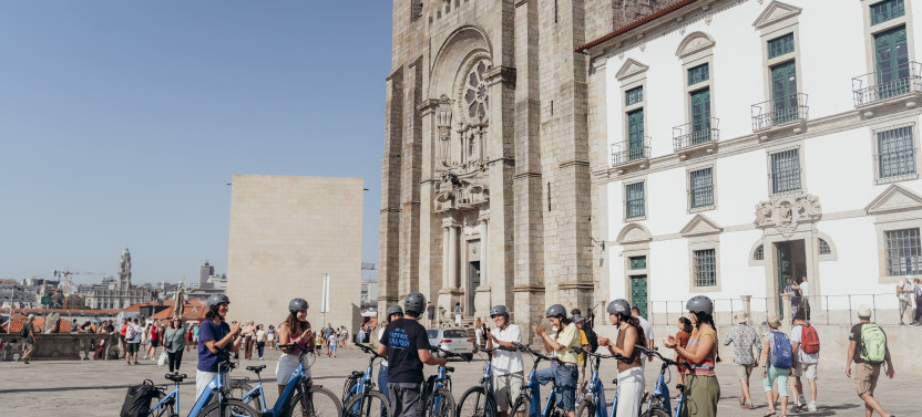 Porto Old Town & Highlights E-Bike Tour