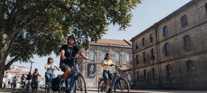 Porto Old Town & Highlights E-Bike Tour