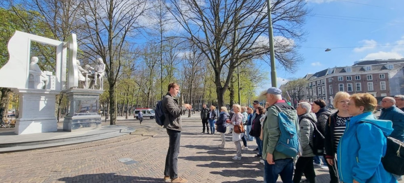 The Hague Private Walking Tour: Royals, Politics and History