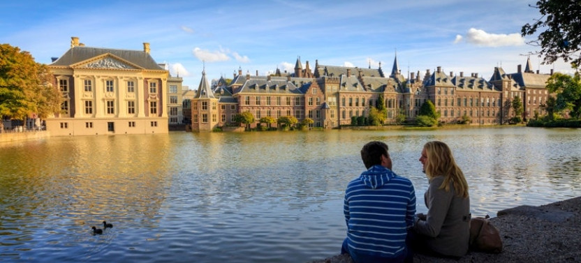 The Hague Private Walking Tour: Royals, Politics and History