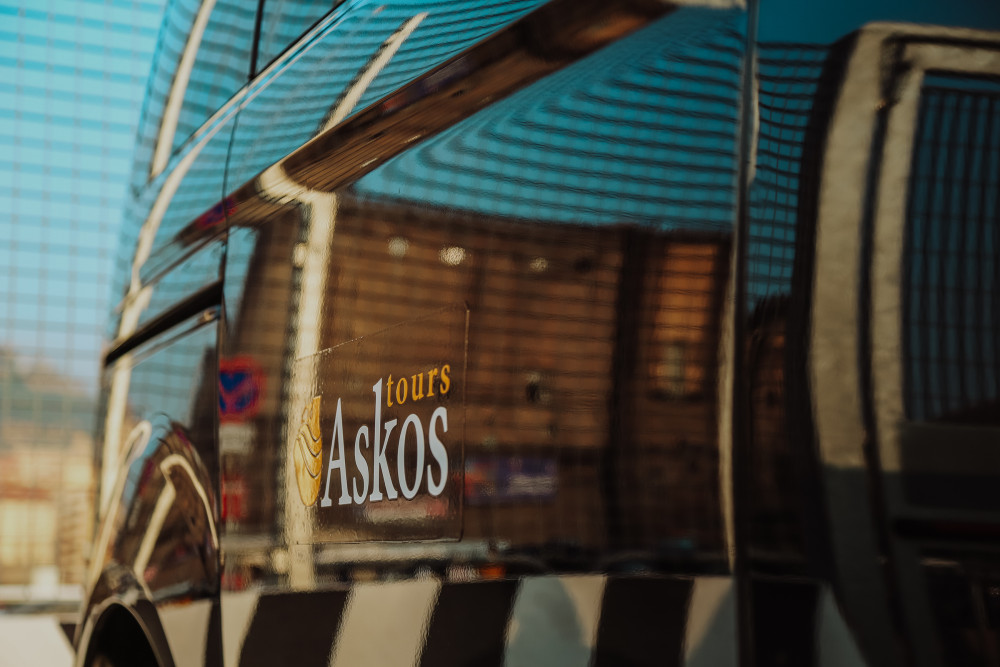 Pompeii & Herculaneum Small Group Tour with Transportation from Naples