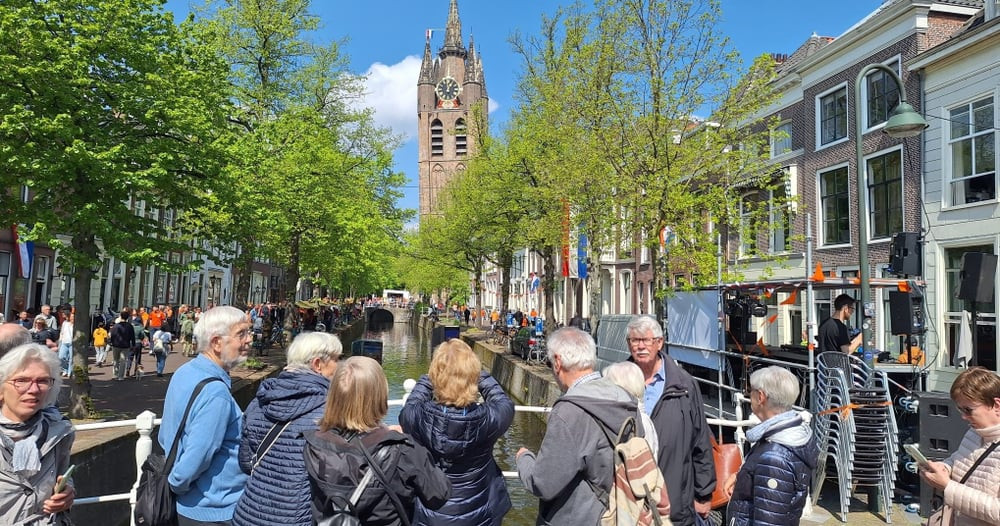 Private Full-Day Tour: Leiden, The Hague, and Delft with Lunch