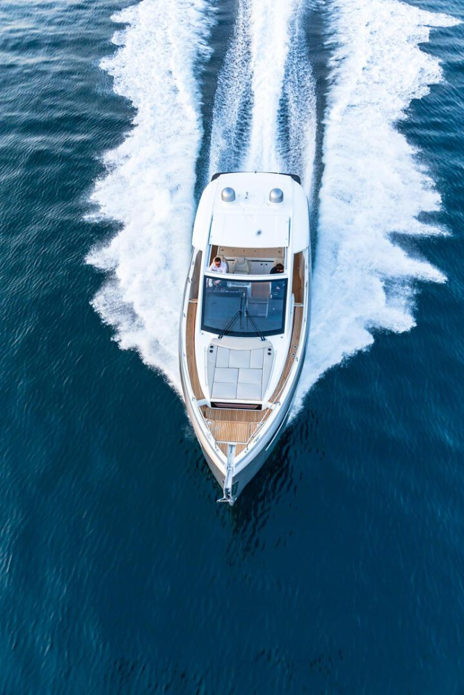 DB43 – Private Yacht Charter – Full Day