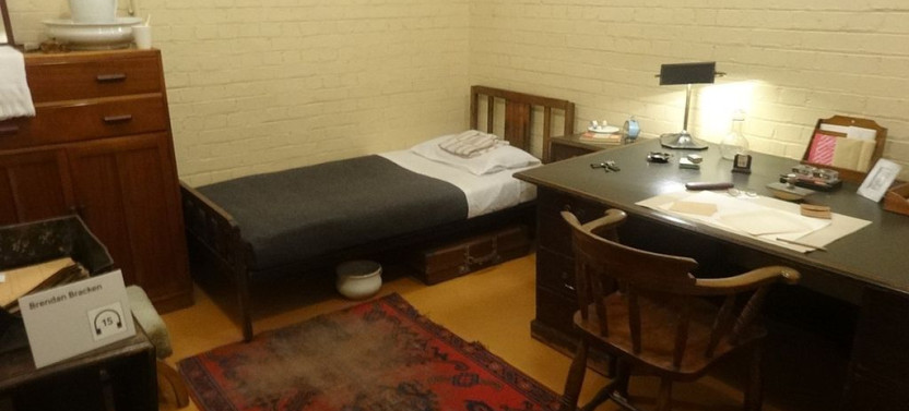 Small Group Tour: Iconic Westminster, WW2 History and Churchill War Rooms