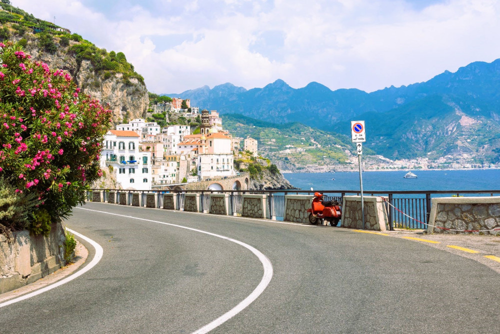 Transfer from Rome to the Amalfi Coast (or vice versa)