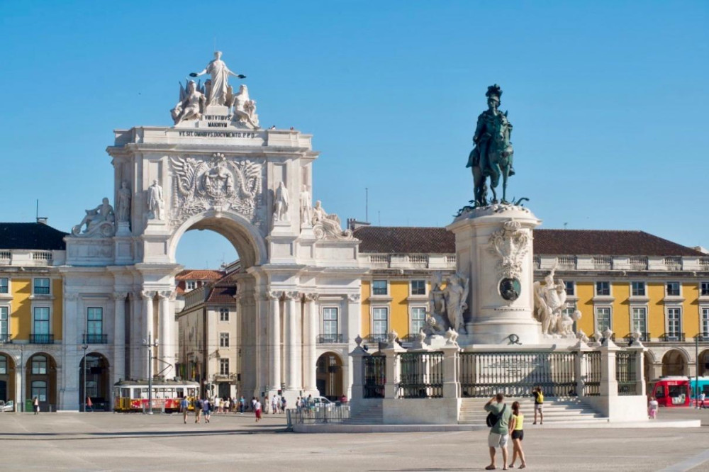 Lisbon Private Half-Day Tour With Hotel Pickup
