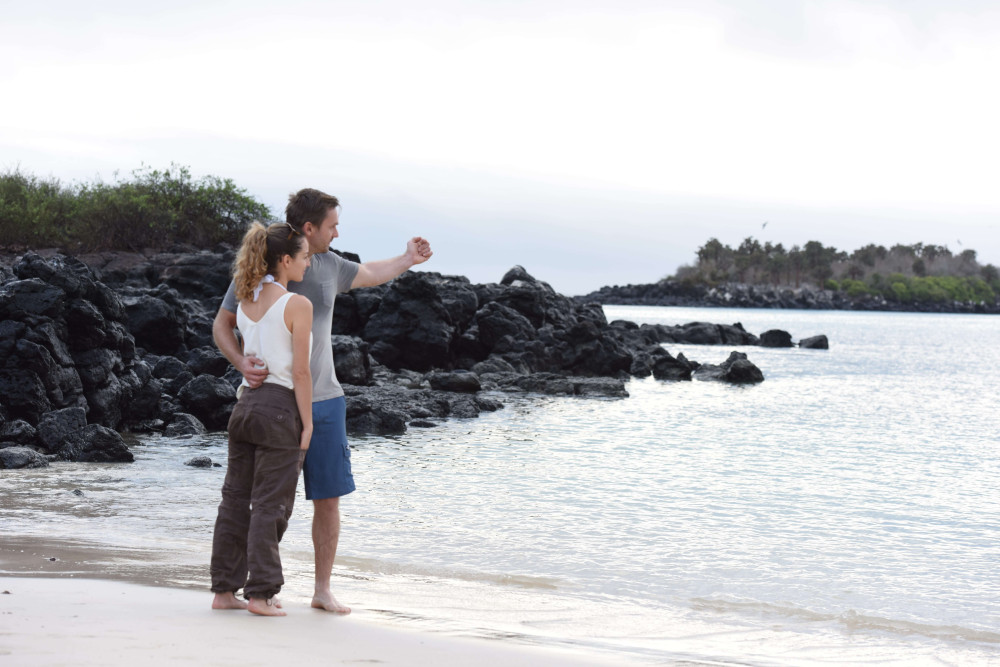 Bespoke Galápagos Island Hopping Tour | 7-Day Santa Cruz & Isabela Journey