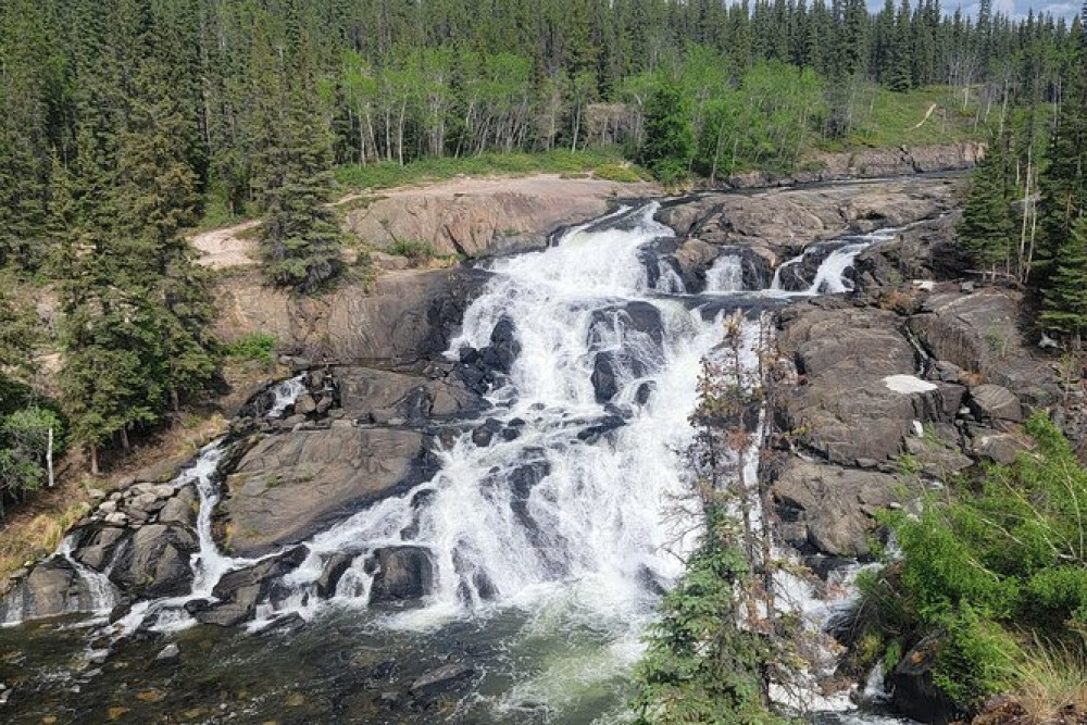Cameron Falls Waterfall Tour