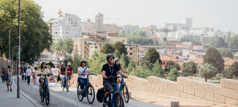 Private: Old Town & Riverside Bike Tour